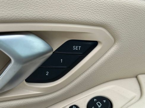 Used 2025 BMW 330i Sedan RWD image 23