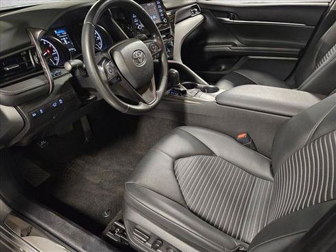 Used 2023 Toyota Camry SE FWD image 9