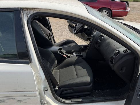Used 2008 Pontiac Grand Prix w/ Preferred Package FWD image 30