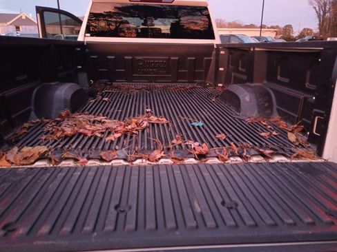 Used 2024 Chevrolet Silverado 3500 LT image 15