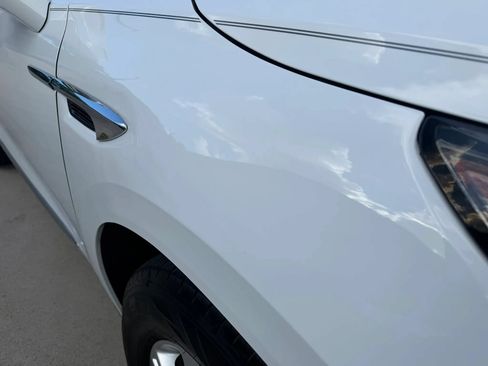 Used 2019 Buick Enclave Essence FWD image 63