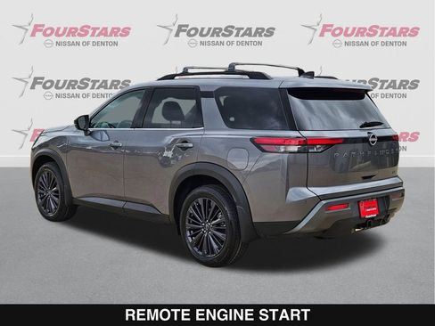 New 2026 Nissan Pathfinder SL image 7