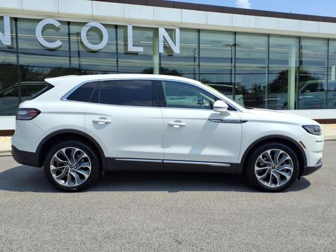 Certified 2023 Lincoln Nautilus Reserve AWD/4WD image 2