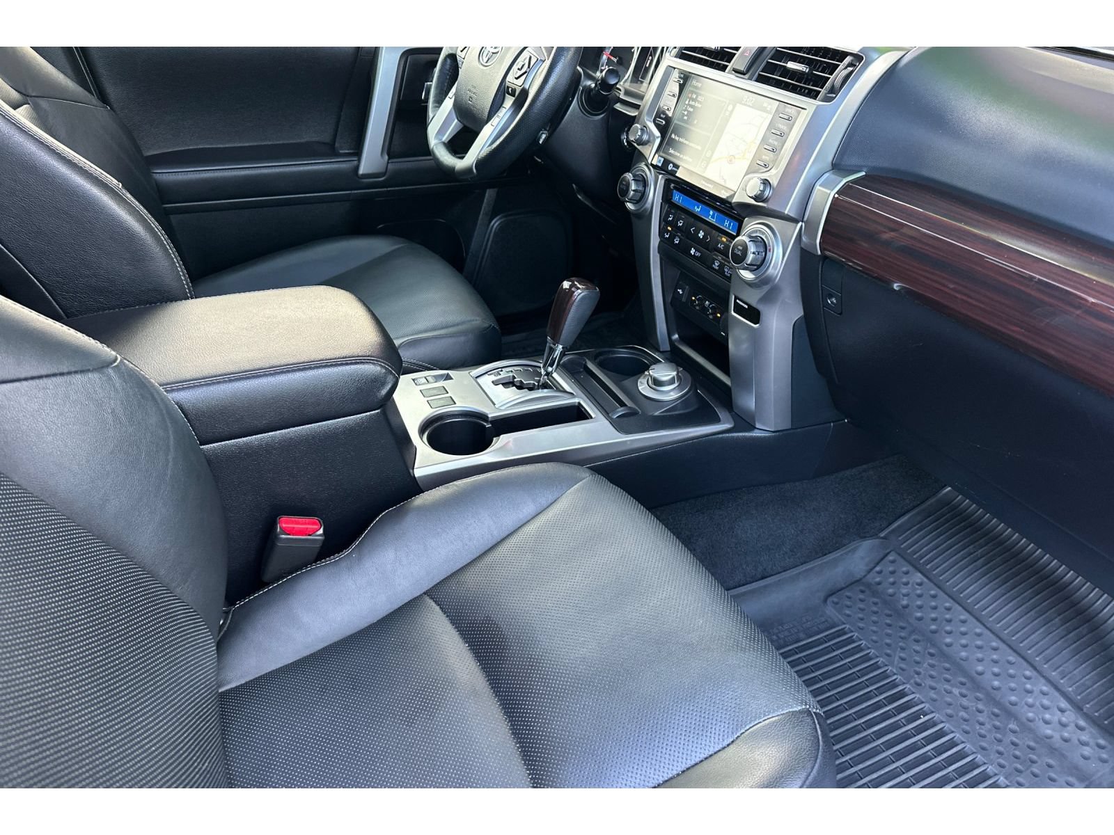 Used 2023 Toyota 4Runner Limited AWD/4WD image 18