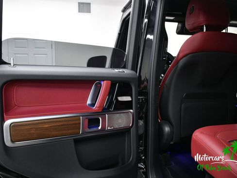 Used 2025 Mercedes-Benz G 63 AMG 4MATIC image 40