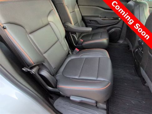 Used 2023 GMC Acadia AT4 w/ Preferred Package image 21