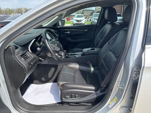 Used 2017 Chevrolet Impala Premier FWD image 23
