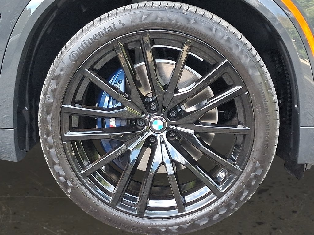 Used 2026 BMW X5 xDrive40i w/ M Sport Package AWD/4WD image 9