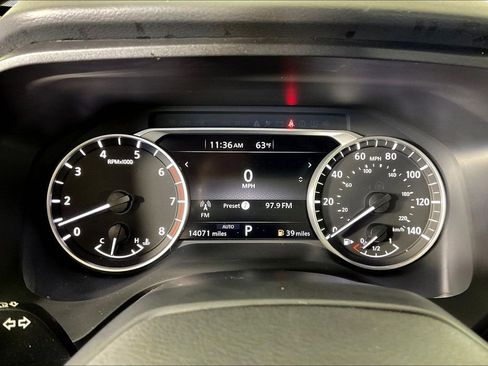 Used 2025 Nissan Rogue SV AWD/4WD image 28