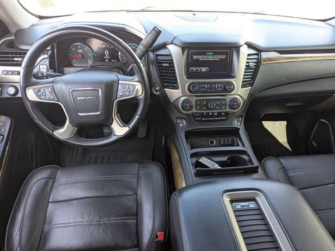 Used 2017 GMC Yukon Denali w/ Open Road Package AWD/4WD image 30
