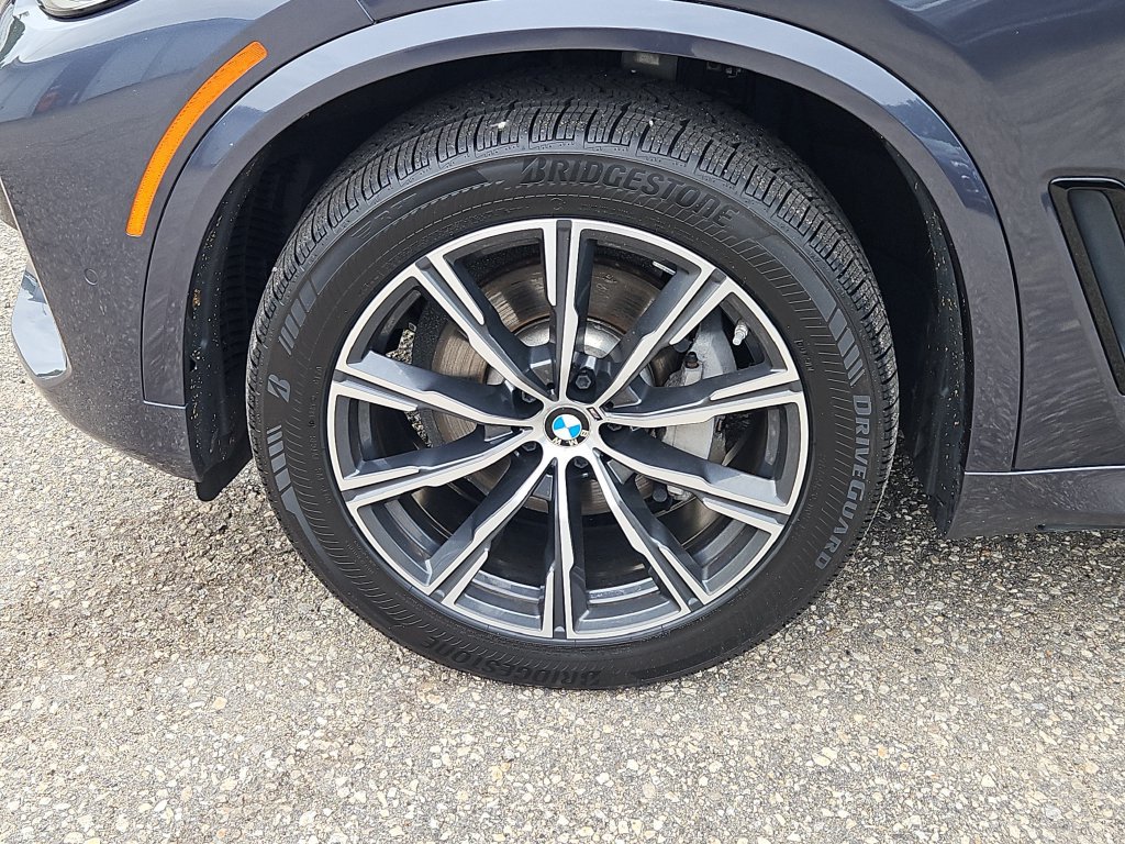 Used 2019 BMW X5 xDrive40i w/ M Sport Package AWD/4WD image 7