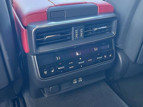 Used 2024 Lexus LX 600 F Sport image 12