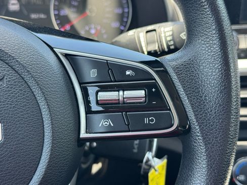 Used 2024 Kia Forte LXS FWD image 24