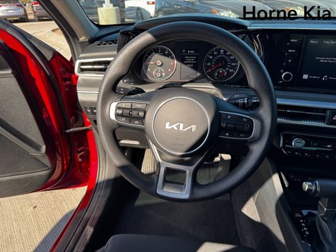 Used 2023 Kia K5 LXS image 15