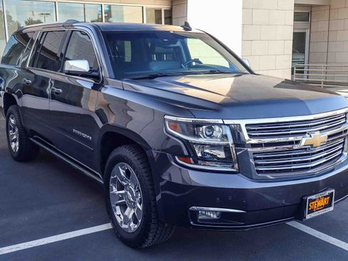 Used 2017 Chevrolet Suburban Premier image 23