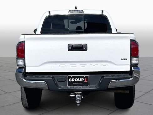 Used 2023 Toyota Tacoma TRD Off-Road image 6