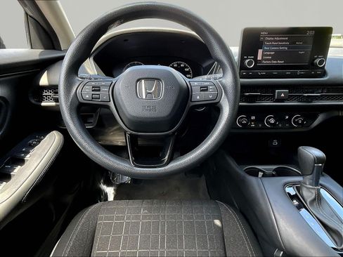 Used 2024 Honda HR-V LX image 8