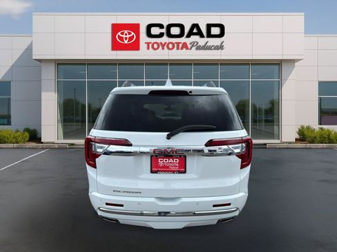 Used 2023 GMC Acadia Denali w/ Denali Technology Package FWD image 4
