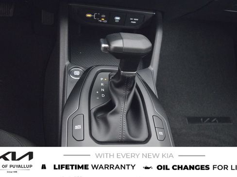New 2026 Kia K4 FWD image 24