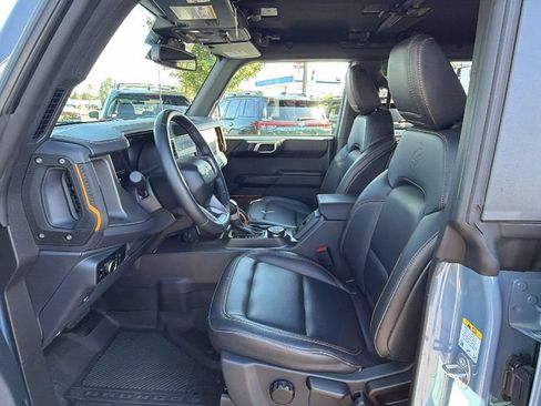 Used 2024 Ford Bronco Badlands AWD/4WD image 32