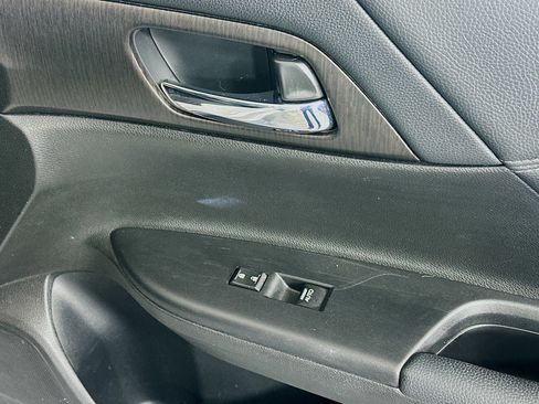 Used 2014 Honda Accord EX-L image 29