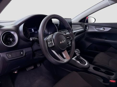 Used 2024 Kia Forte LXS FWD image 10