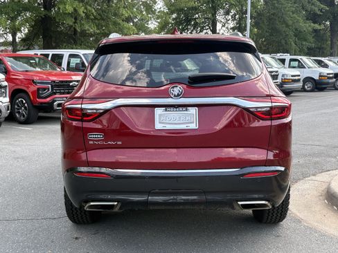 Used 2020 Buick Enclave Essence FWD image 4