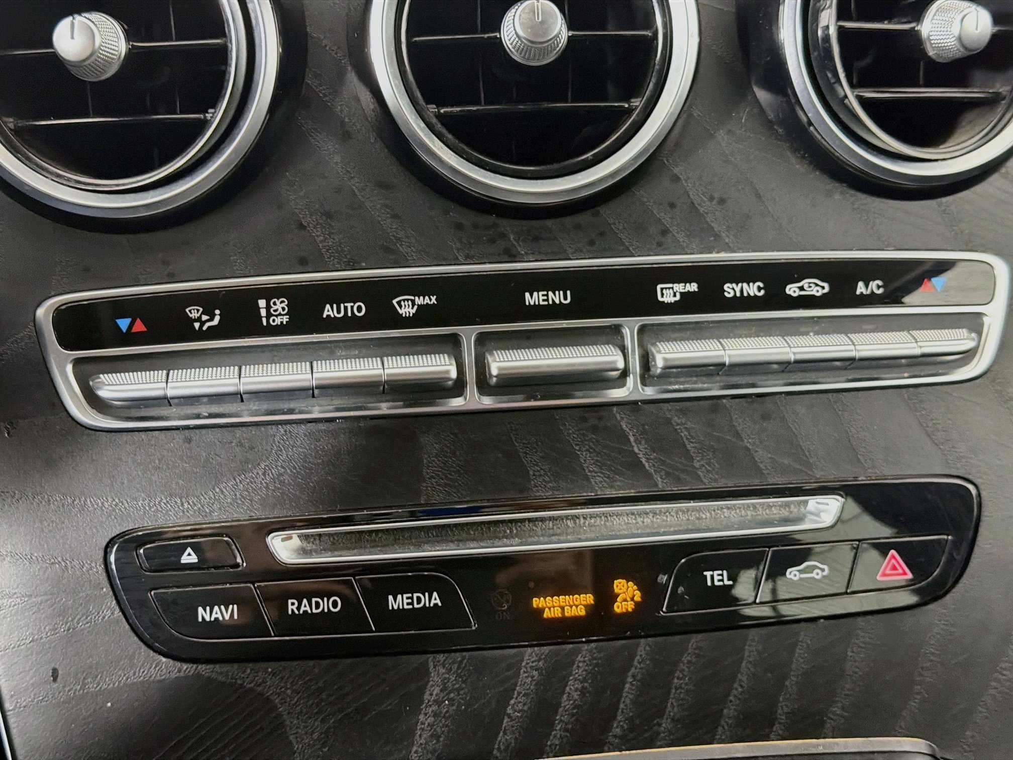 Used 2019 Mercedes-Benz GLC 300 image 23
