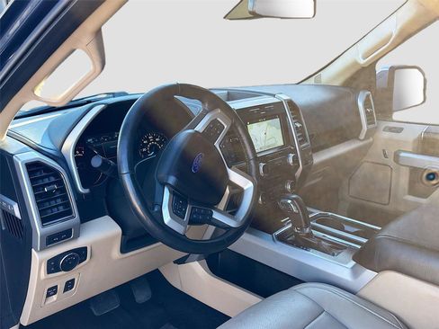 Used 2017 Ford F150 Lariat w/ Equipment Group 502A Luxury image 9