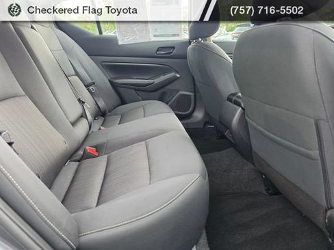Used 2025 Nissan Altima 2.5 SV FWD image 27