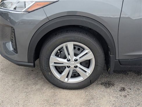 New 2025 Nissan Kicks Play S image 10