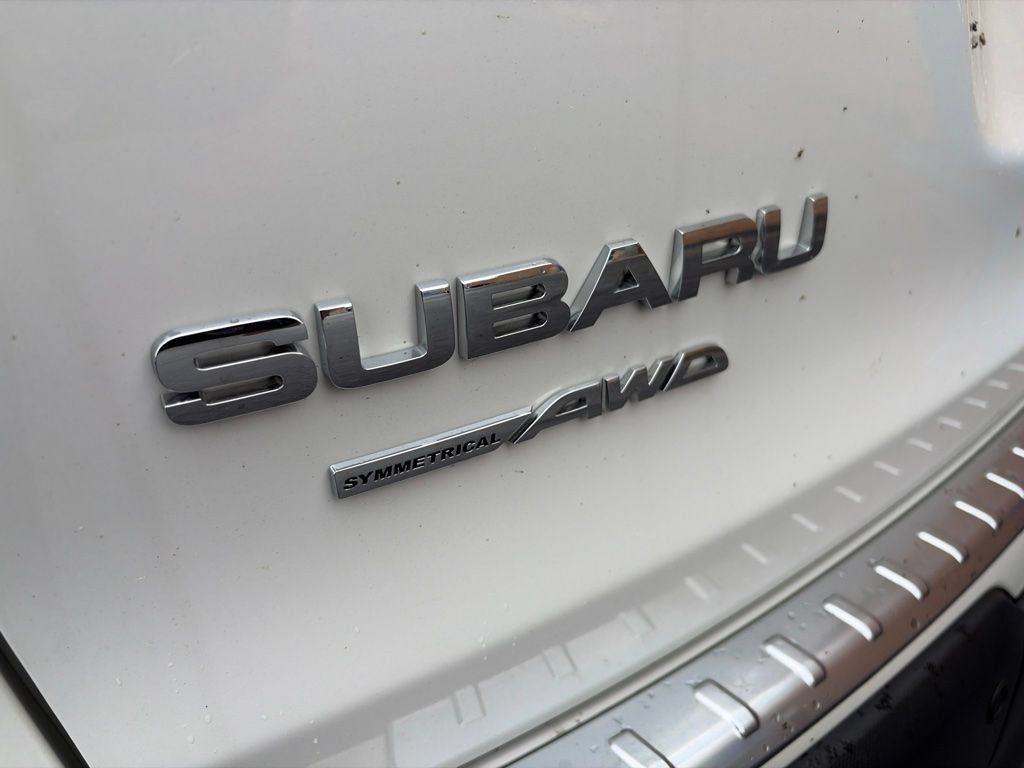 Used 2022 Subaru Ascent Limited w/ Technology Package AWD/4WD image 10