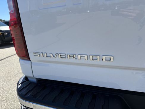 Used 2025 Chevrolet Silverado 2500 LT w/ Convenience Package AWD/4WD image 5