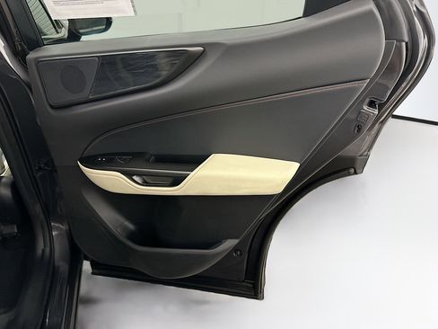 Used 2023 Lexus NX 350 AWD image 33