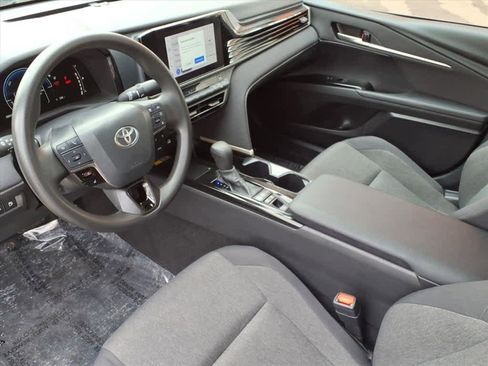 Certified 2025 Toyota Camry LE image 17