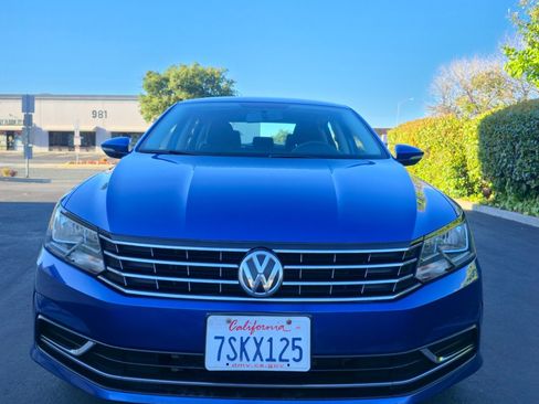 Used 2016 Volkswagen Passat 1.8T S FWD image 1