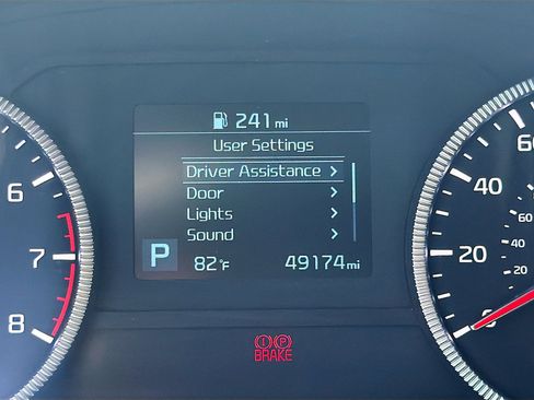 Used 2022 Kia Telluride LX AWD/4WD image 19