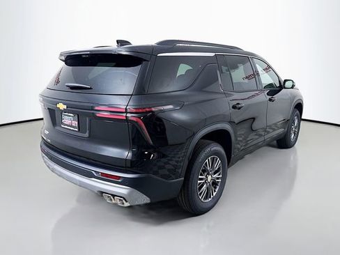 New 2026 Chevrolet Traverse LT w/ Driver Confidence Package AWD/4WD image 9