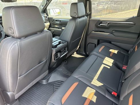 New 2026 GMC Sierra 1500 AT4 w/ Technology Package AWD/4WD image 16