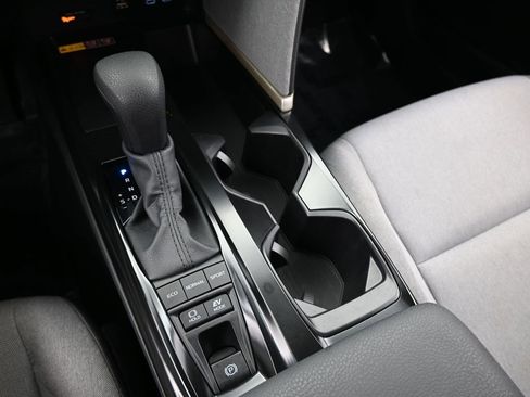 Used 2025 Toyota Camry LE image 23