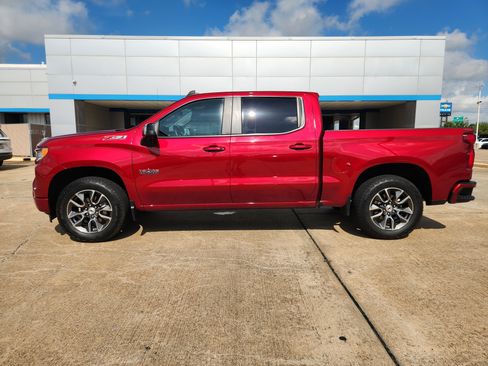 Used 2024 Chevrolet Silverado 1500 RST AWD/4WD image 5