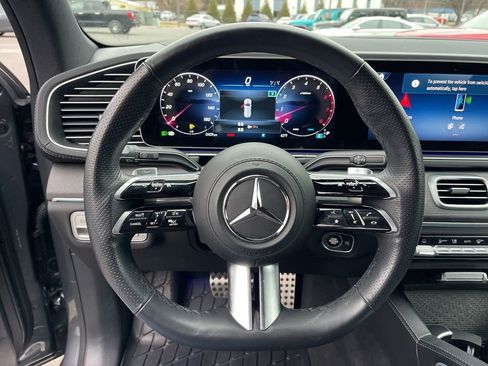 Used 2024 Mercedes-Benz GLS 450 4MATIC image 16