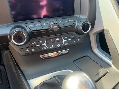 Used 2015 Chevrolet Corvette Z06 w/ Z07 Performance Package image 15