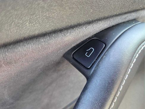 Used 2022 Tesla Model 3 Long Range AWD/4WD image 33