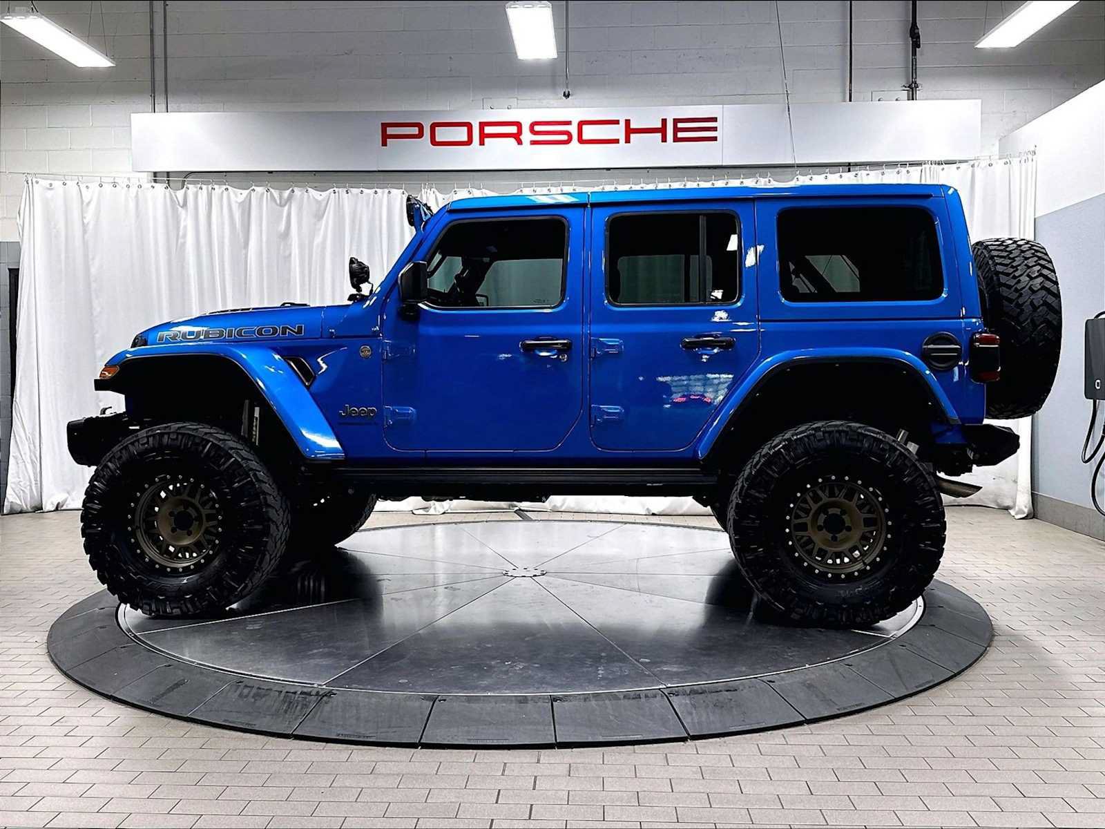 Used 2023 Jeep Wrangler Unlimited Rubicon 392 w/ Trailer Tow Package AWD/4WD image 2