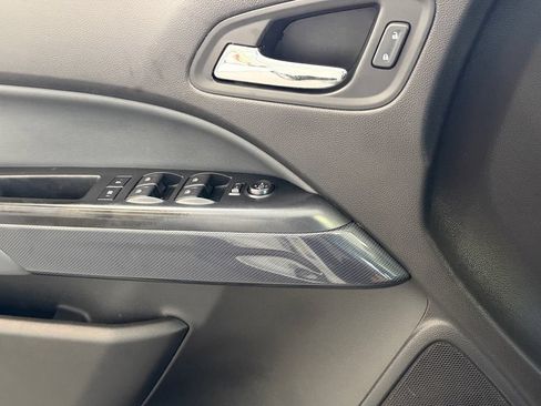 Used 2017 Chevrolet Colorado Z71 AWD/4WD image 20