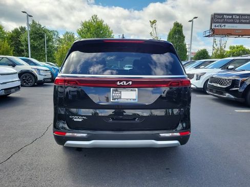 Certified 2024 Kia Carnival EX FWD image 5