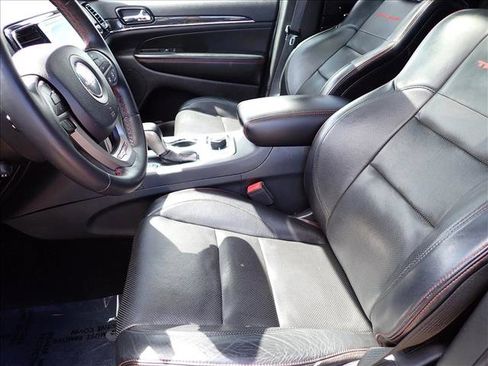 Used 2019 Jeep Grand Cherokee Trailhawk w/ Trailhawk Luxury Group AWD/4WD image 13