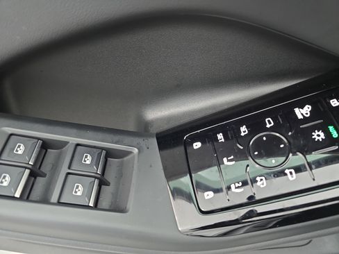 Certified 2025 Audi Q6 e-tron Premium Plus w/ Premium Plus image 27