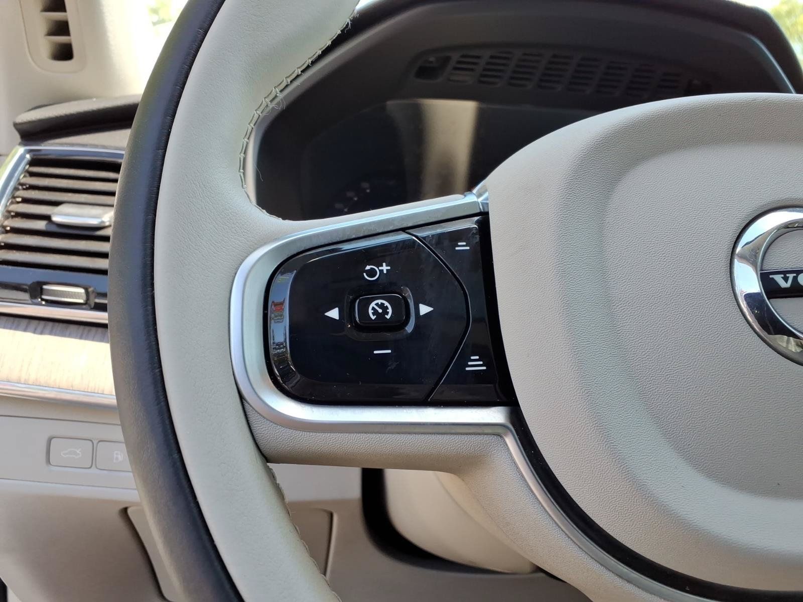 Certified 2025 Volvo XC90 T8 Plus w/ Protection Package AWD/4WD image 28